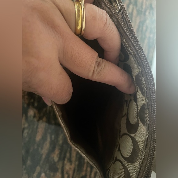Coach messenger bag. Used. Condition 10:10 - Picture 4 of 12